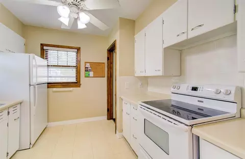 2201 S College St, Springfield, IL 62704 photo 22