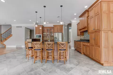 3505 Embassy Dr, Springfield, IL 62711 photo 10