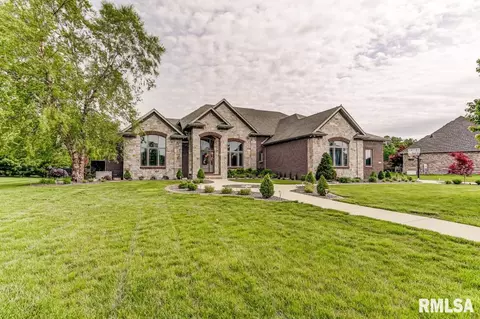 3505 Embassy Dr, Springfield, IL 62711 photo 3