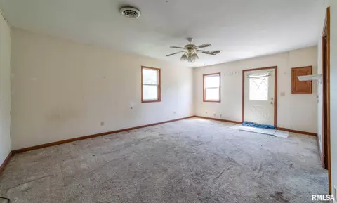 1110 N Kickapoo St, Lincoln, IL 62656 photo 8