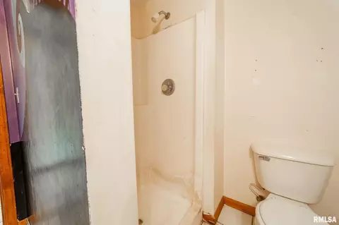 1110 N Kickapoo St, Lincoln, IL 62656 photo 15