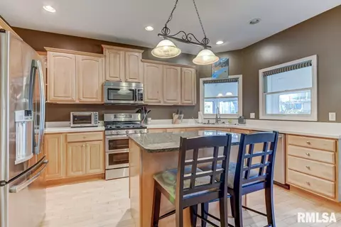 4517 Greenbriar Dr, Springfield, IL 62711 photo 13