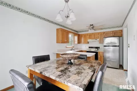 2805 York Rd, Springfield, IL 62703 photo 8