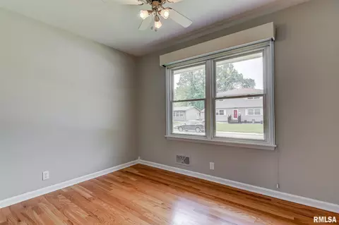 2721 Queensway Rd, Springfield, IL 62703 photo 20