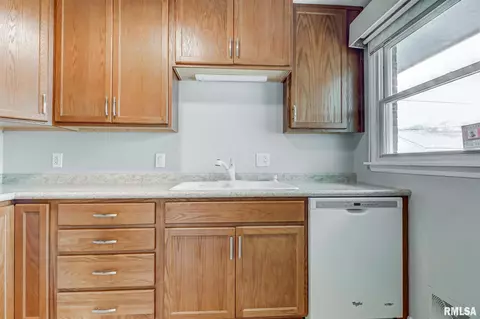 2721 Queensway Rd, Springfield, IL 62703 photo 10