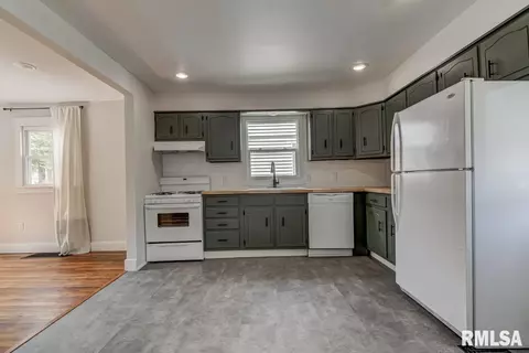 2240 S College St, Springfield, IL 62704 photo 12