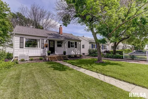 2240 S College St, Springfield, IL 62704 photo 2