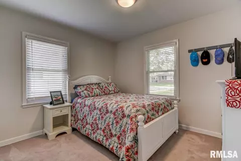 1824 E Hood St, Springfield, IL 62703 photo 16