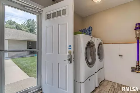 1824 E Hood St, Springfield, IL 62703 photo 13