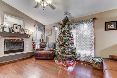 59 Holliday Rd, Springfield, IL 62702 photo 3