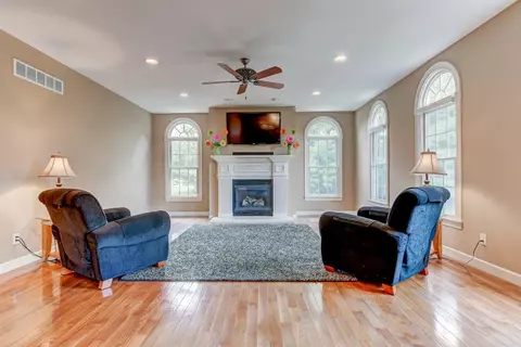3413 Embassy Dr, Springfield, IL 62711 photo 24