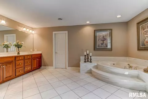 3413 Embassy Dr, Springfield, IL 62711 photo 33