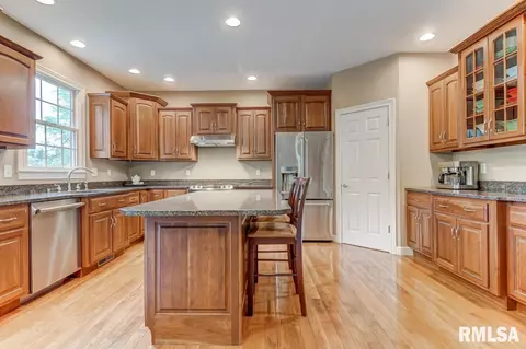 3413 Embassy Dr, Springfield, IL 62711 photo 16