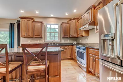 3413 Embassy Dr, Springfield, IL 62711 photo 13