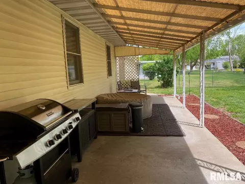 1112 Bolin Ct, Springfield, IL 62703 photo 4