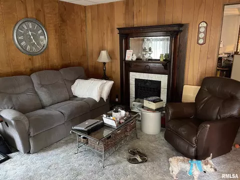 1340 N 4th St, Springfield, IL 62702 photo 3