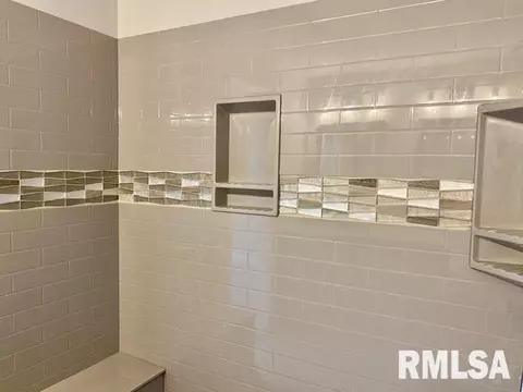 4706 Bellevue Dr, Springfield, IL 62711 photo 3