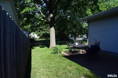 3240 Piper Rd, Springfield, IL 62707 photo 2