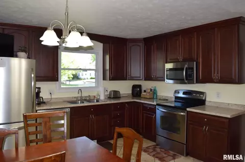 3240 Piper Rd, Springfield, IL 62707 photo 4