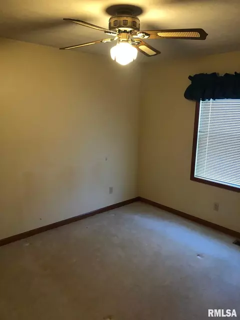 14571 Frontier Dr, Athens, IL 62613 photo 12