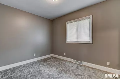 2731 Cardigan Dr, Springfield, IL 62702 photo 17