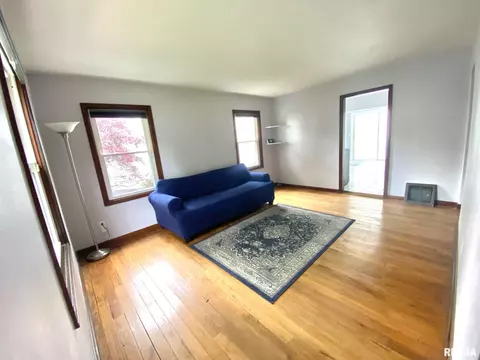 3021 S Lincoln St, Springfield, IL 62704 photo 6