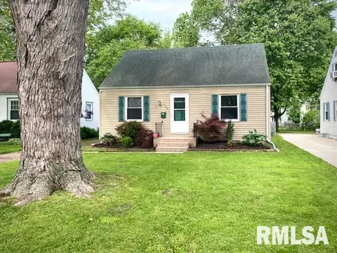 3021 S Lincoln St, Springfield, IL 62704 photo 2