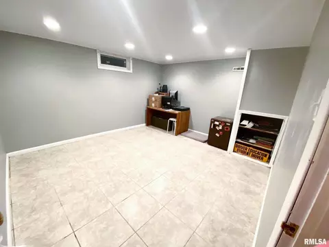 3021 S Lincoln St, Springfield, IL 62704 photo 31