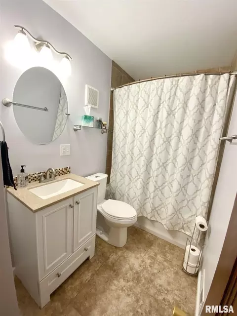 3021 S Lincoln St, Springfield, IL 62704 photo 17