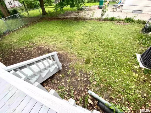 3021 S Lincoln St, Springfield, IL 62704 photo 4