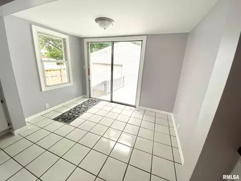 3021 S Lincoln St, Springfield, IL 62704 photo 15