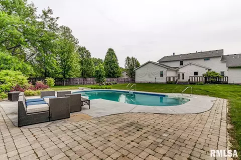 2501 Shadow Chaser Dr, Springfield, IL 62711 photo 4