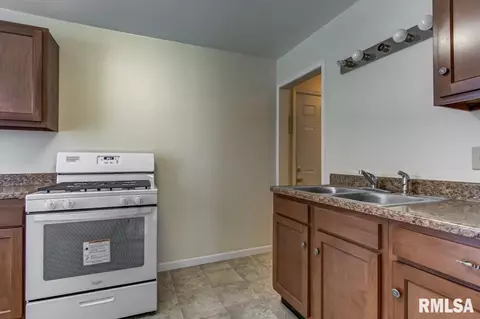 1900 N 20th St, Springfield, IL 62702 photo 8