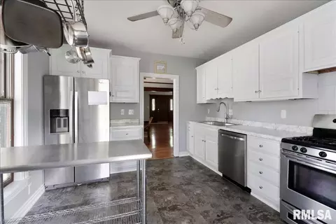 1400 W Governor St, Springfield, IL 62704 photo 11