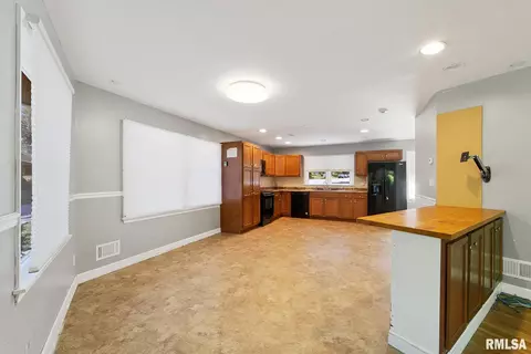 6 Mclean Ln, Springfield, IL 62704 photo 12