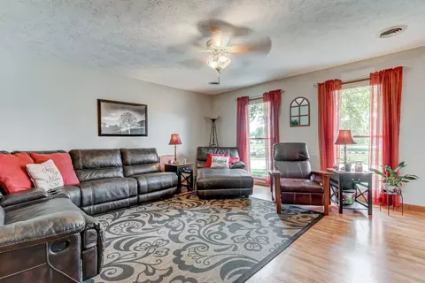 101 Resina Dr, Springfield, IL 62703 photo 6