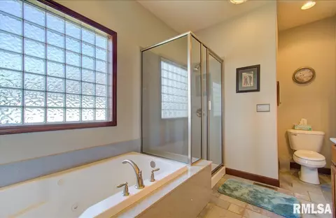 1408 Lake Pointe Ct, Springfield, IL 62712 photo 16