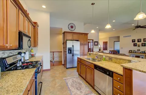 1408 Lake Pointe Ct, Springfield, IL 62712 photo 34