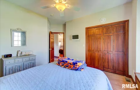 1408 Lake Pointe Ct, Springfield, IL 62712 photo 17