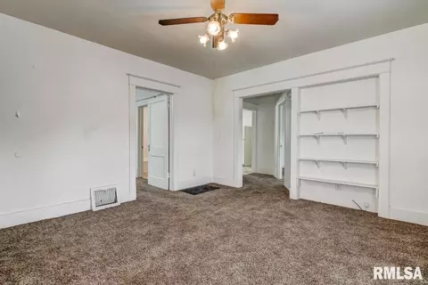 2020 S Spring St, Springfield, IL 62704 photo 3