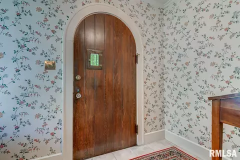 1965 Outer Park Dr, Springfield, IL 62704 photo 3