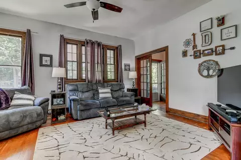 114 S Douglas Ave, Springfield, IL 62704 photo 4