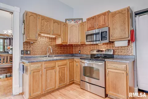 114 S Douglas Ave, Springfield, IL 62704 photo 7