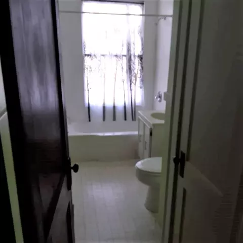 300 S Macarthur Blvd, Springfield, IL 62704 photo 11