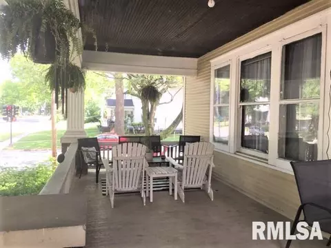 300 S Macarthur Blvd, Springfield, IL 62704 photo 2