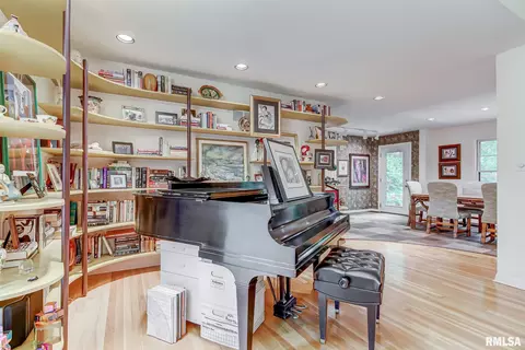 1760 S Chatham Rd, Springfield, IL 62704 photo 8