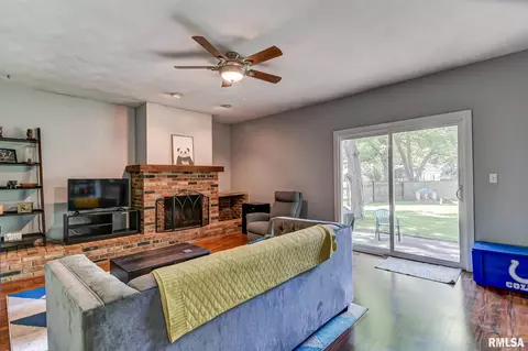 1812 E Hazel Dell Rd, Springfield, IL 62703 photo 25