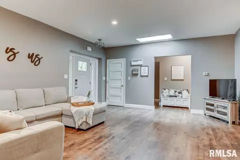 6495 Old Salem Ln, Springfield, IL 62711 photo 7