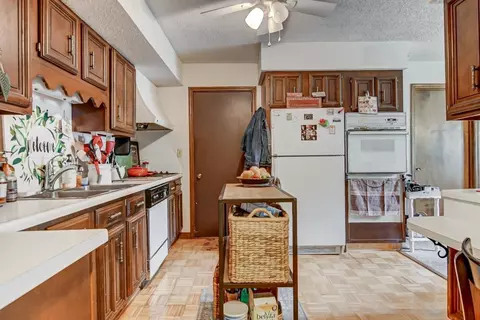 211 Golf Rd, Springfield, IL 62704 photo 18