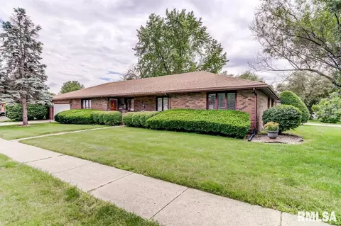 211 Golf Rd, Springfield, IL 62704 photo 1